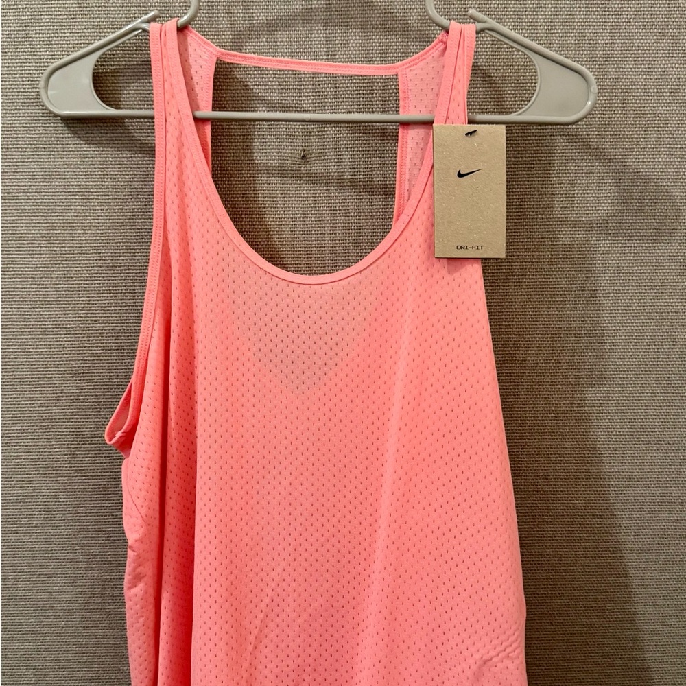 Nike Coral Athletic Tank Top